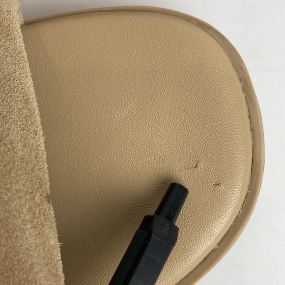 Vince Skylar Sandals Sz 10 Dune Beige Neutral Suede Elevated Basic Quiet Luxury - Picture 5 of 15